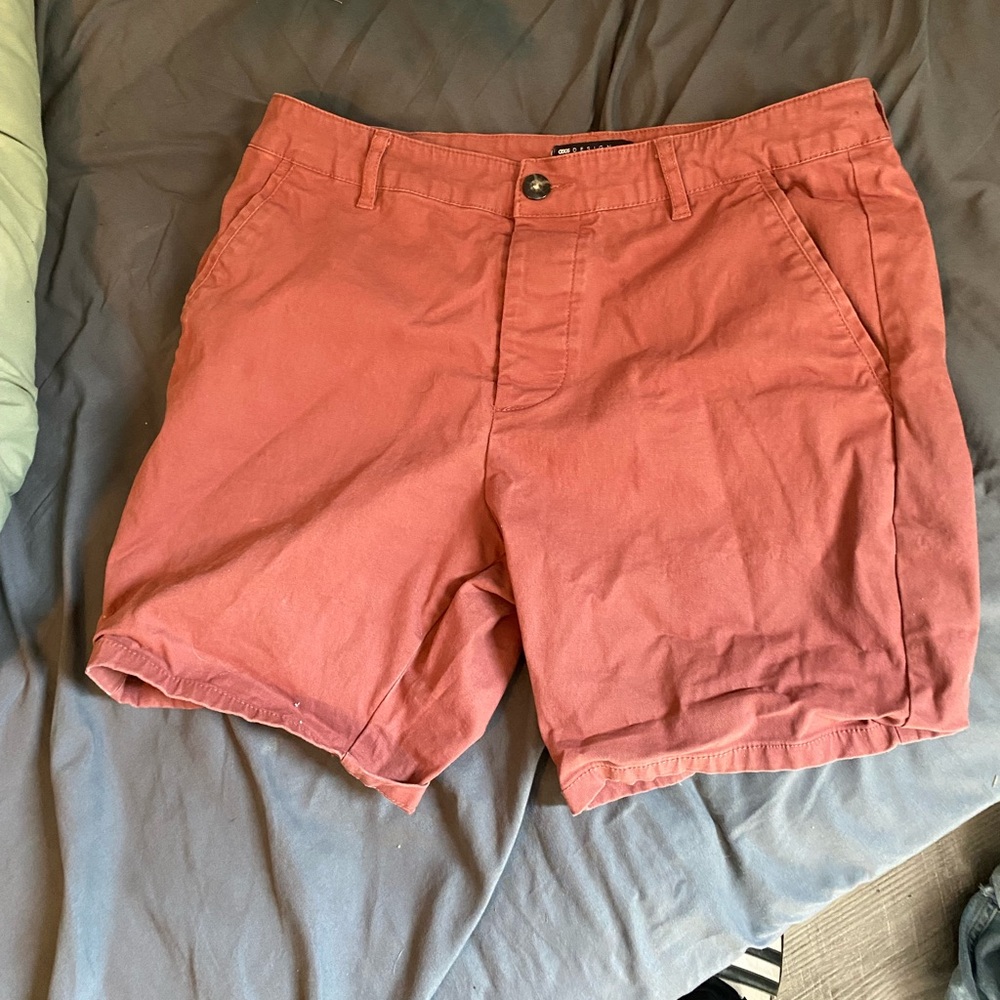 @nmelnych I posted these shorts in case you like. They’re a deep rust colour